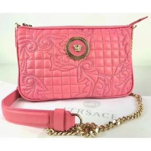 NWOT VERSACE *VANITAS PINK QUILTED LEATHER BAROQUE GOLD CHAIN SHOULDER PURSE BAG